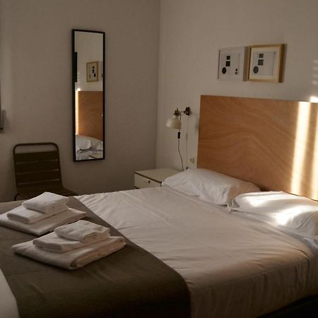 Tres Puentes Anguiano Apartamentos Y Hostal ภายนอก รูปภาพ