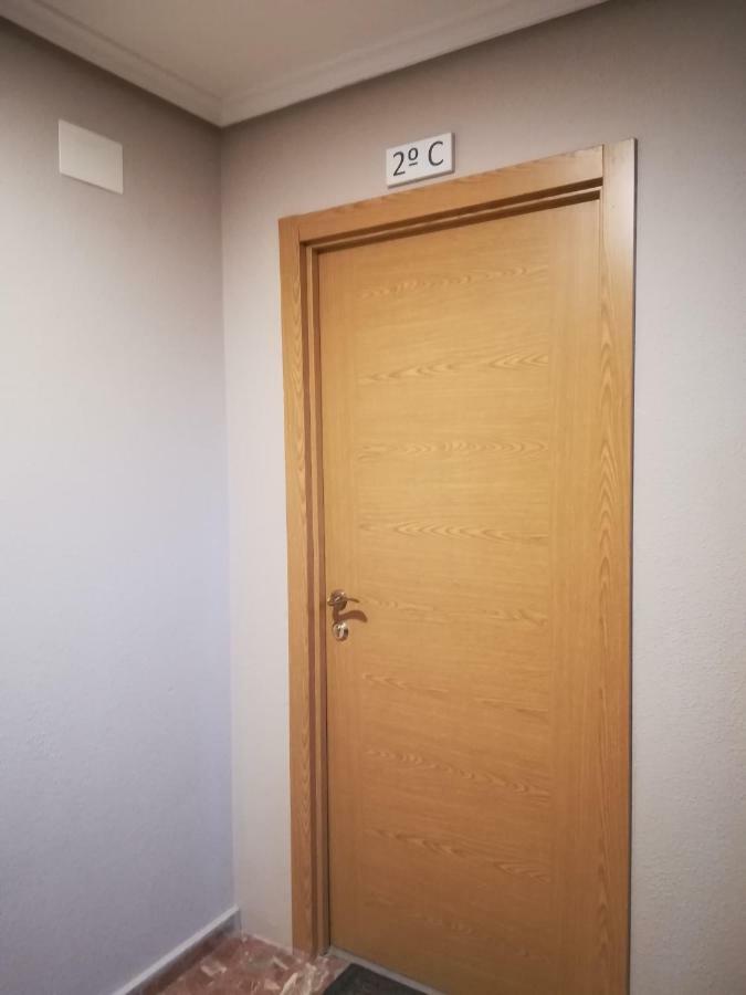 Tres Puentes Anguiano Apartamentos Y Hostal ภายนอก รูปภาพ
