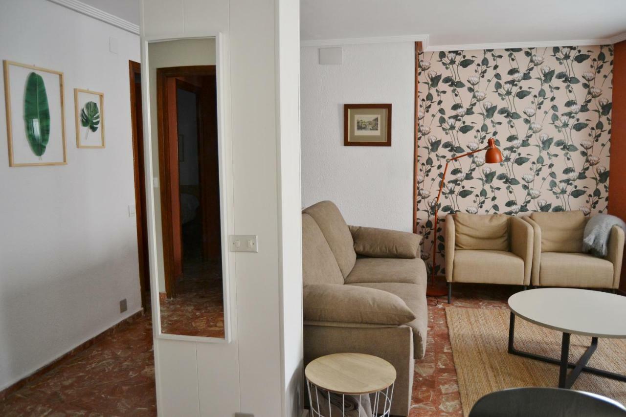 Tres Puentes Anguiano Apartamentos Y Hostal ภายนอก รูปภาพ