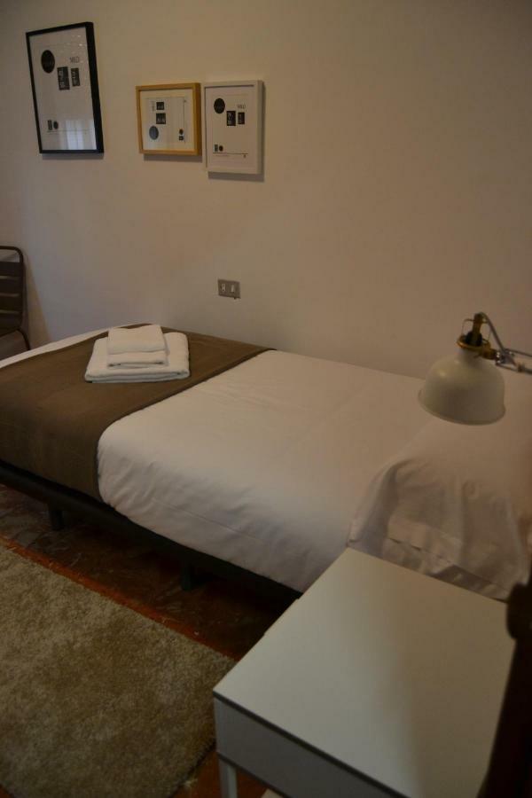 Tres Puentes Anguiano Apartamentos Y Hostal ภายนอก รูปภาพ